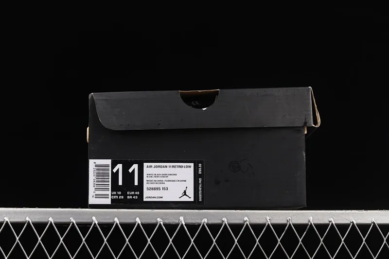 All Categories Air Jordan Jordan Series Basketball Shoes Air Jordan 11 Pure Original Version Air Jordan 11 Low "Concord" AJ11 Concord White Black Original Label Real Carbon Fiber Low-top Basketball Shoes 528895-153